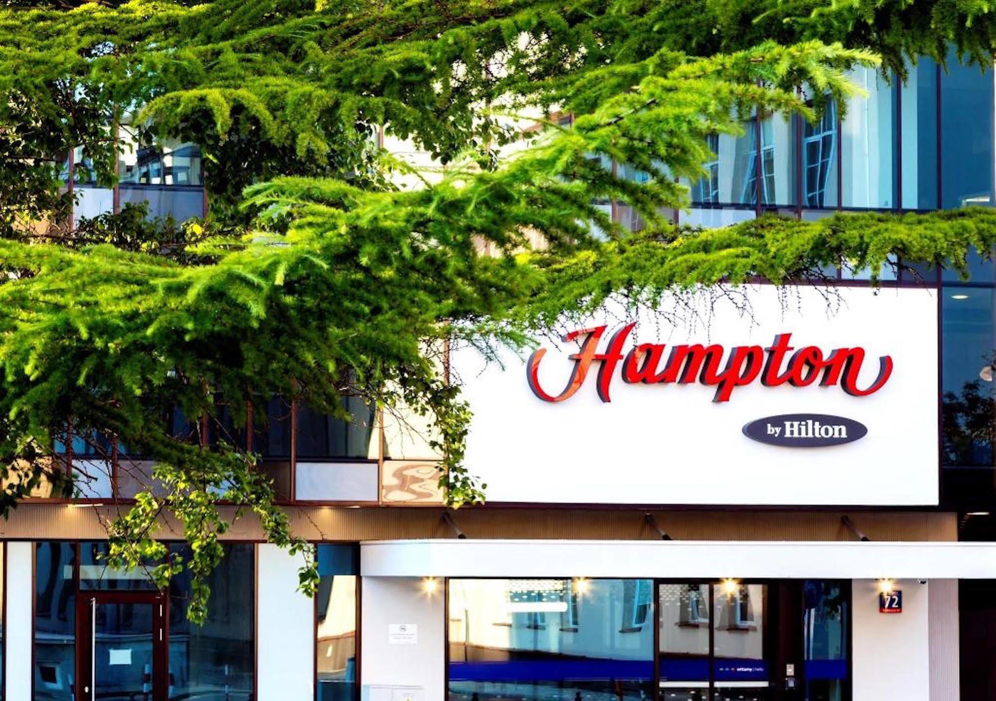 Hampton By Hilton Warsaw City Centre Екстериор снимка